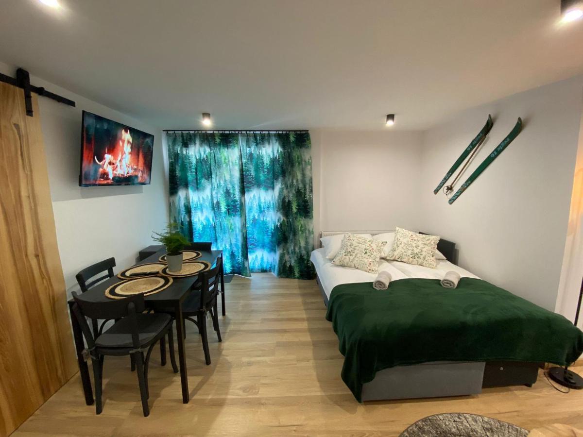 U Gazdy - Apartament Z Ogrodem I Tarasem , Przy Gondoli シュチルク エクステリア 写真