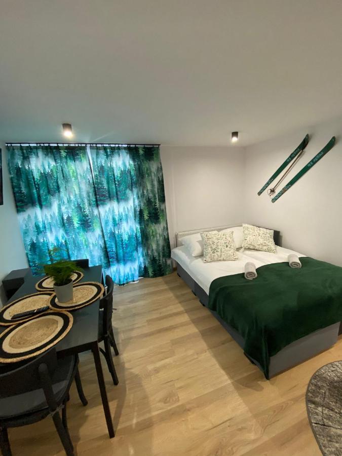 U Gazdy - Apartament Z Ogrodem I Tarasem , Przy Gondoli シュチルク エクステリア 写真