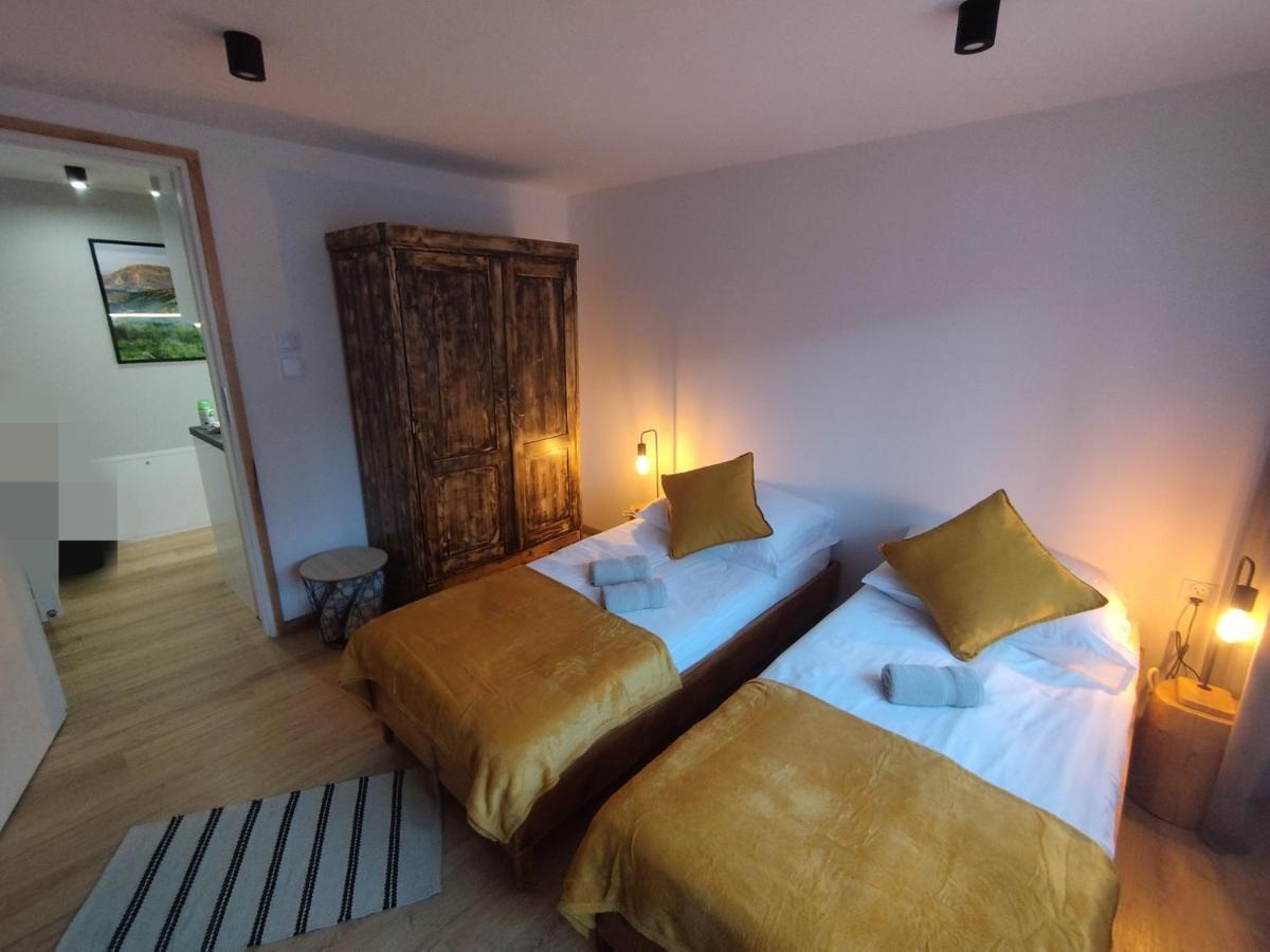 U Gazdy - Apartament Z Ogrodem I Tarasem , Przy Gondoli シュチルク エクステリア 写真